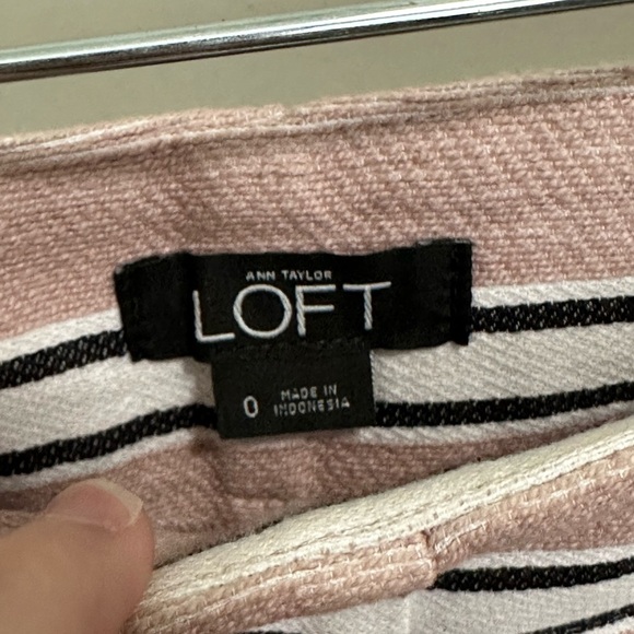 Loft Pink White Black Striped High Waisted Formal Shorts size 0 30” waist - Picture 5 of 6